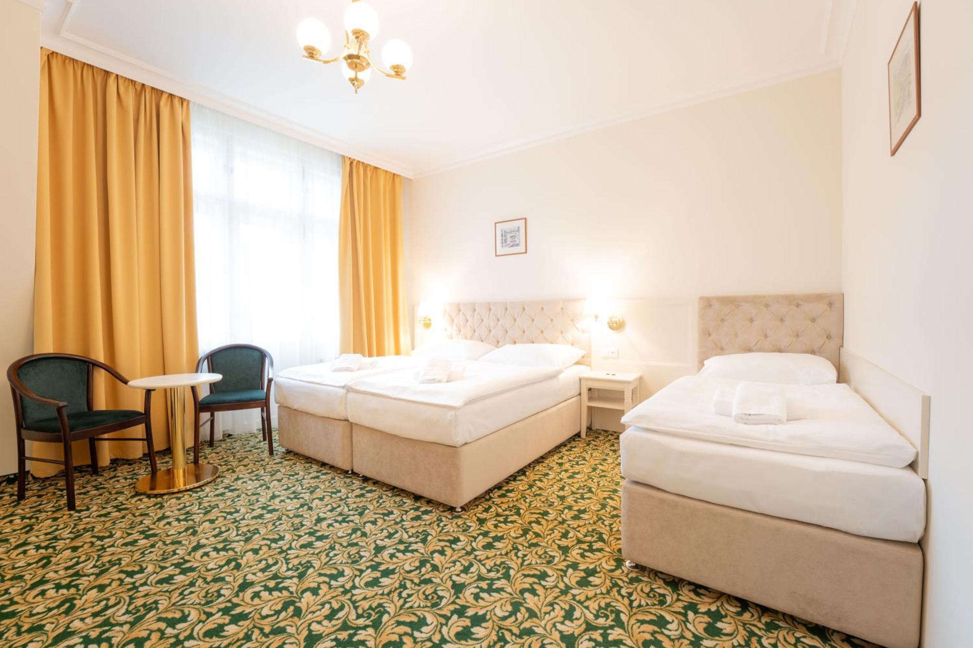 Ea Hotel Elefant Karlovy Vary Esterno foto