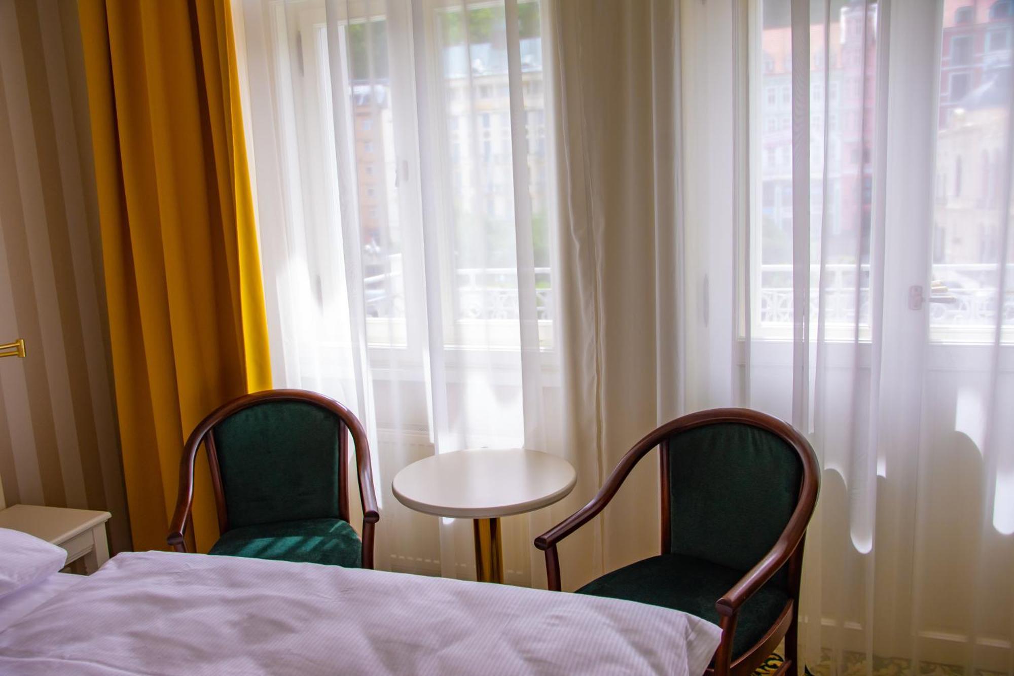 Ea Hotel Elefant Karlovy Vary Esterno foto